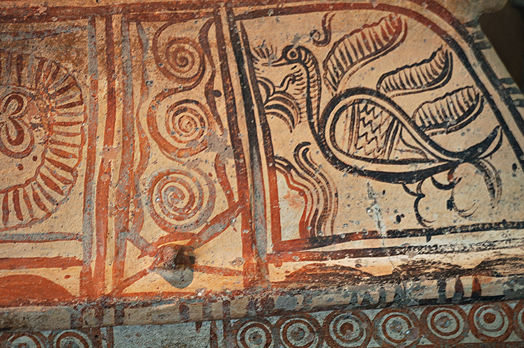 ../Images/Motivi caratteristici del repertorio ornamentale_su_sarcofago_tardo_minoico .jpg